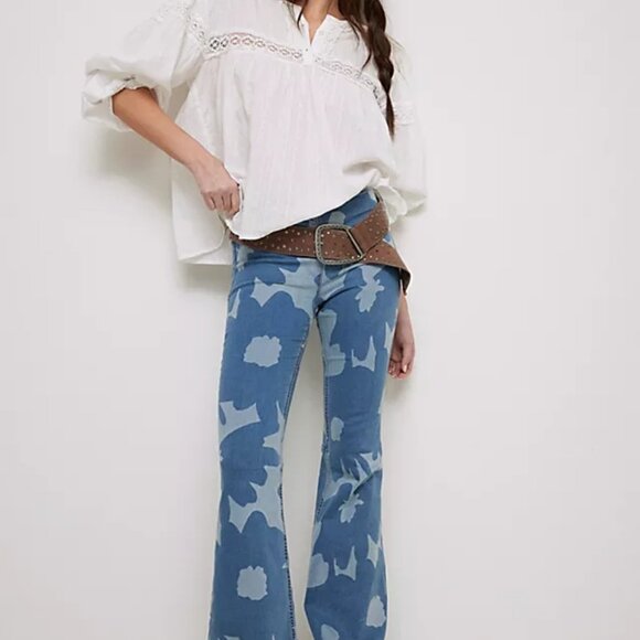 We The Free Penny Pull-On Printed Flare Jeans / Indigo Combo Everything - Picture 4 of 5